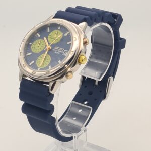 Seiko V657-9019 Chronograph Wristwatch. Vintage Seiko Chronograph